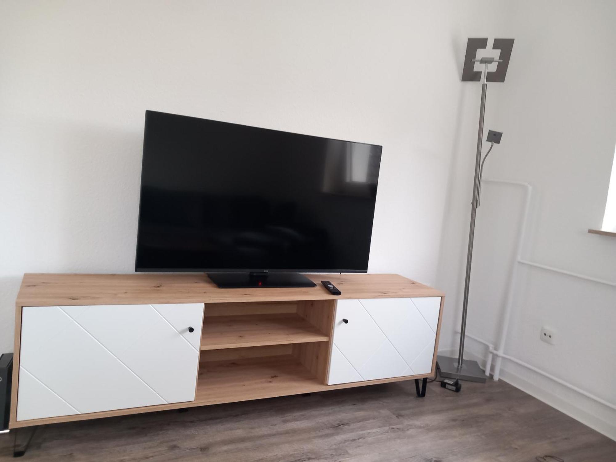 City Apartment Duisburg 1#Netflix &Wlan &Kingsize Bett &Kaffee Maschine & Central & 500M Innenhafen & 2 Min U Bahn Exteriör bild