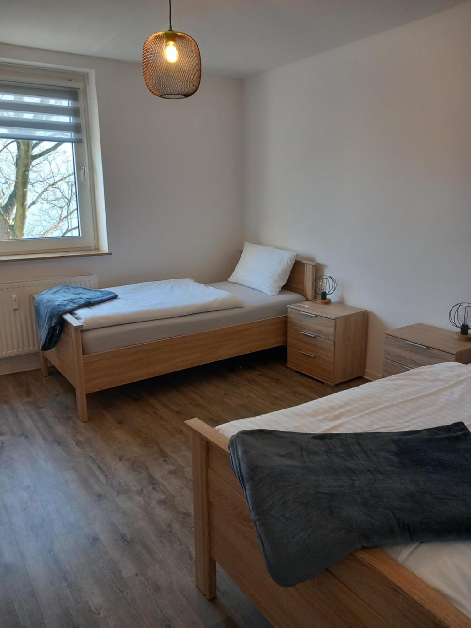 City Apartment Duisburg 1#Netflix &Wlan &Kingsize Bett &Kaffee Maschine & Central & 500M Innenhafen & 2 Min U Bahn Exteriör bild
