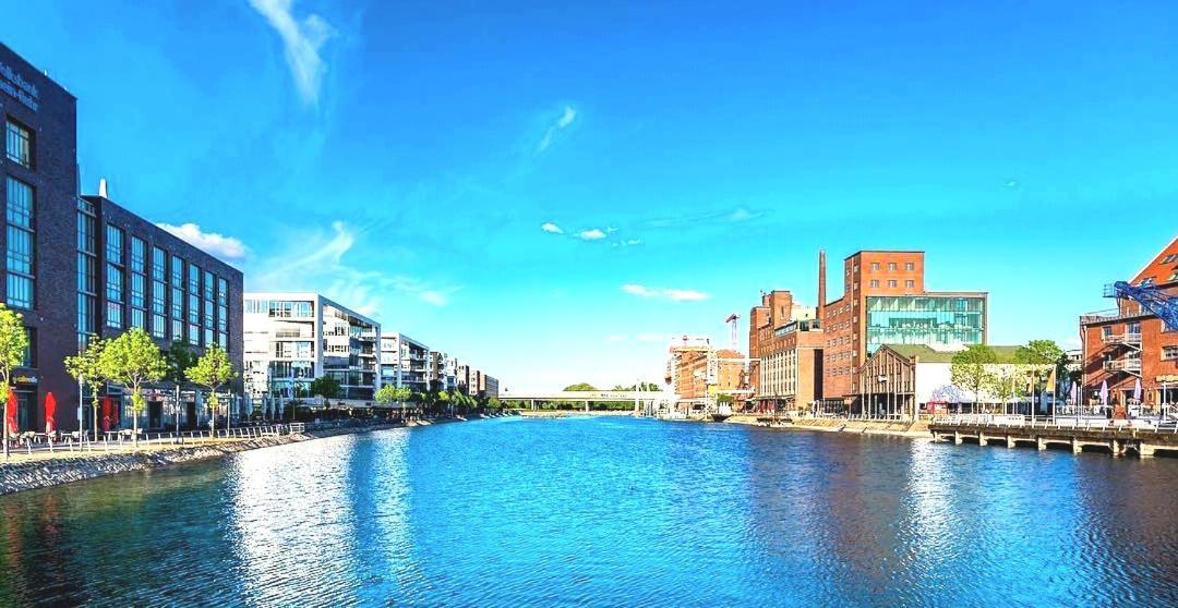 City Apartment Duisburg 1#Netflix &Wlan &Kingsize Bett &Kaffee Maschine & Central & 500M Innenhafen & 2 Min U Bahn Exteriör bild